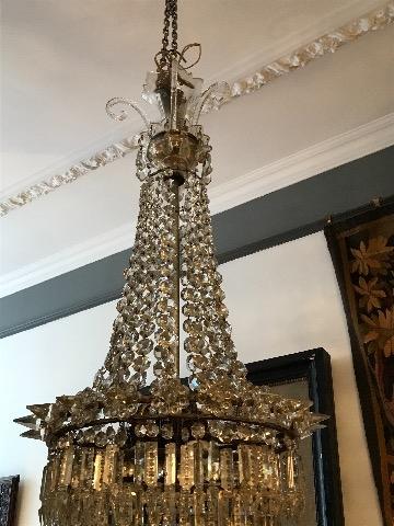Vintage chandelier shop
