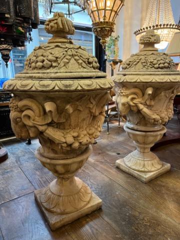 Garden urns