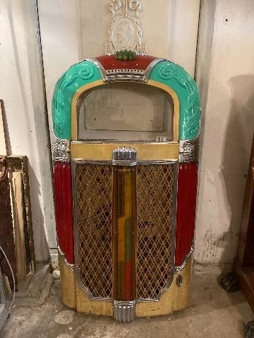 Jukebox door