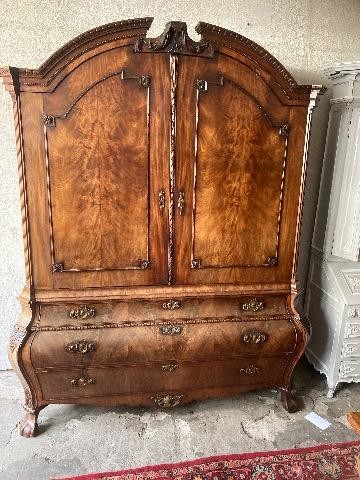 Mahogany cabinet